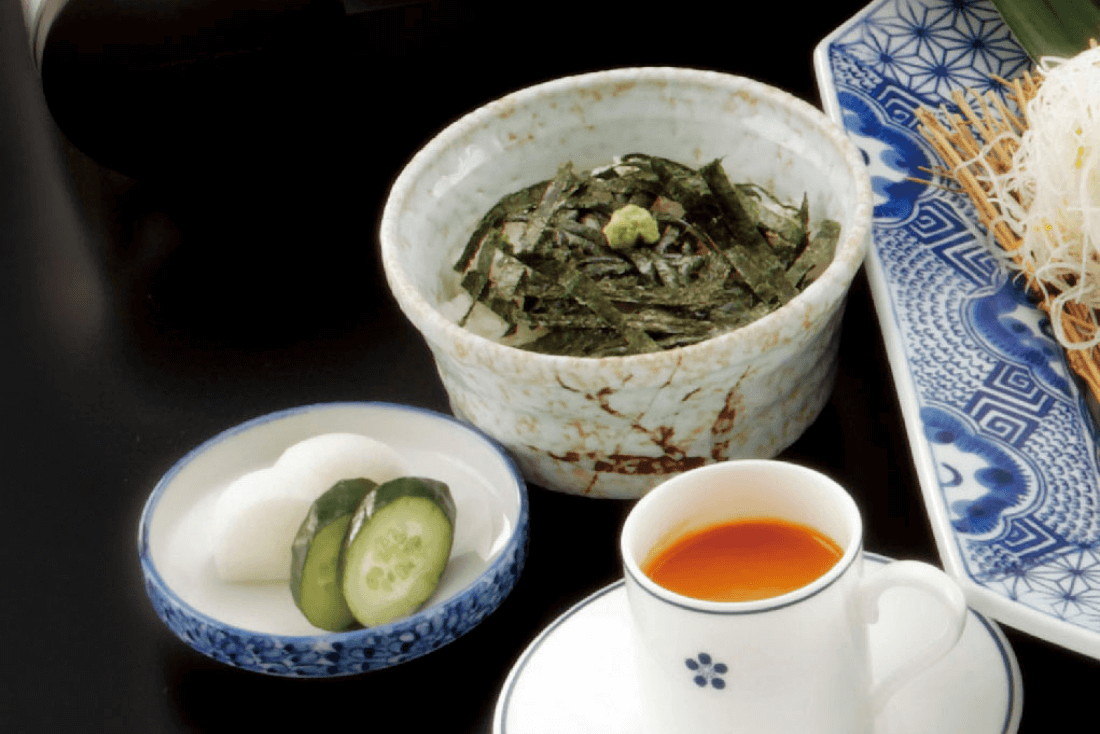 10　伊勢海老の海苔茶漬け、香の物