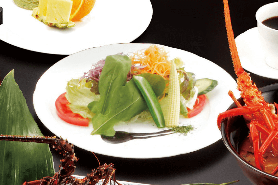 4　彩り新鮮野菜サラダ